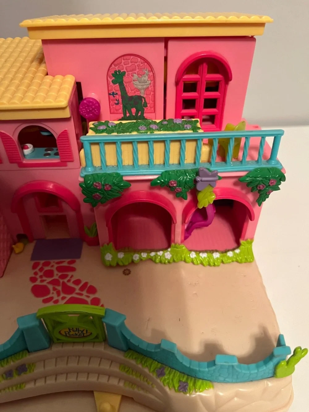 Vintage Polly Pocket Petland player toys